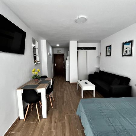 Ver7 - Estudio, Wifi, Fire Stick Amazon, Terraza, Vistas Al Mar, Piscina Torremolinos Ngoại thất bức ảnh