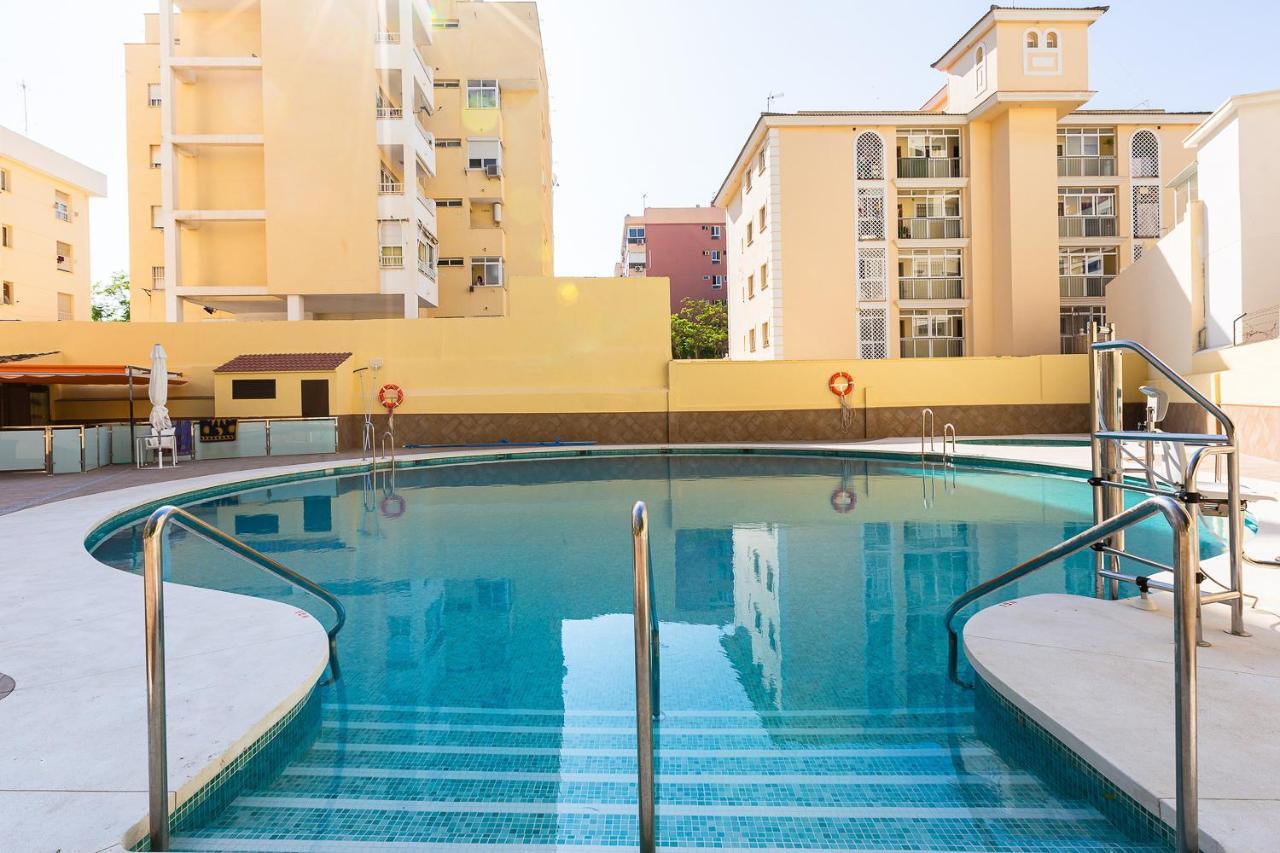 Ver7 - Estudio, Wifi, Fire Stick Amazon, Terraza, Vistas Al Mar, Piscina Torremolinos Ngoại thất bức ảnh