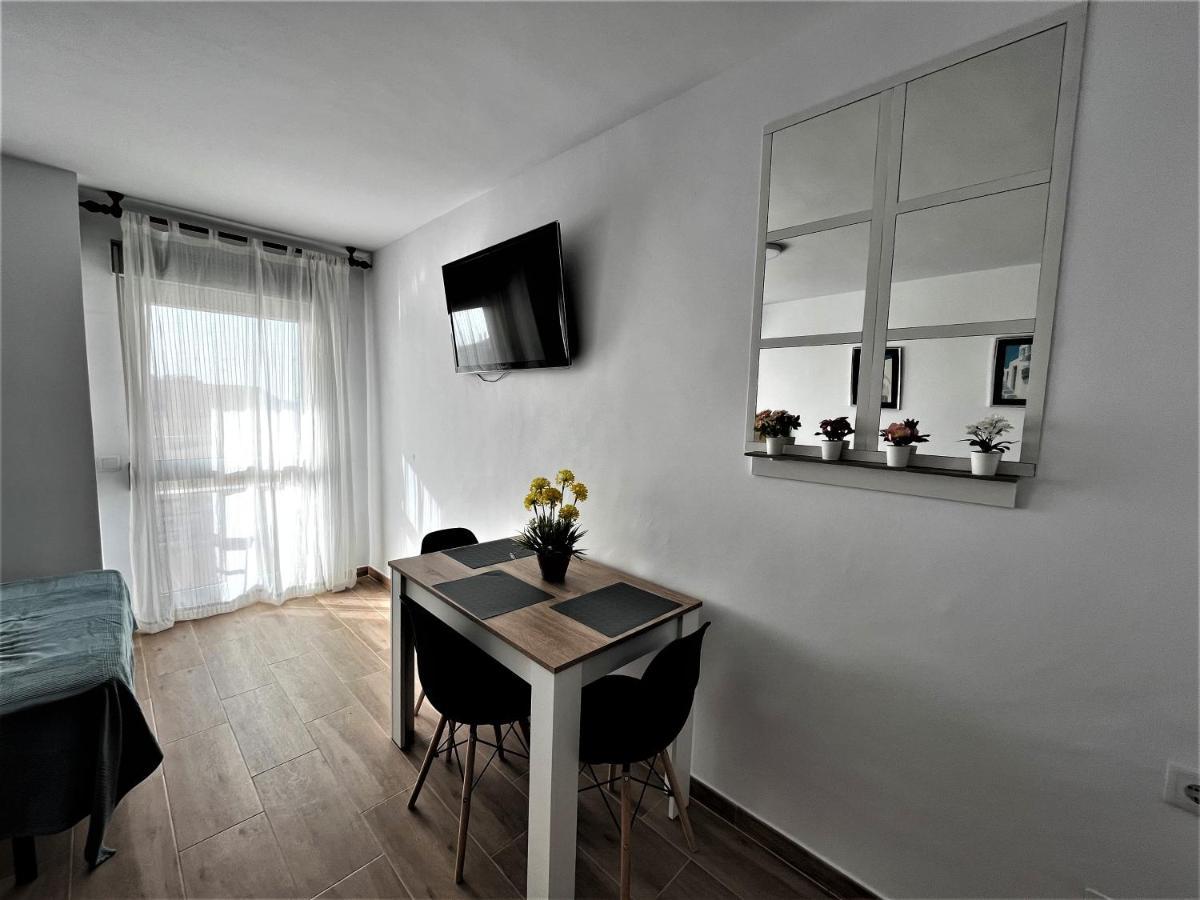 Ver7 - Estudio, Wifi, Fire Stick Amazon, Terraza, Vistas Al Mar, Piscina Torremolinos Ngoại thất bức ảnh