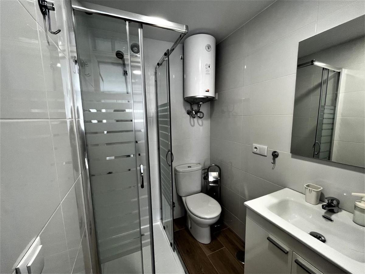 Ver7 - Estudio, Wifi, Fire Stick Amazon, Terraza, Vistas Al Mar, Piscina Torremolinos Ngoại thất bức ảnh
