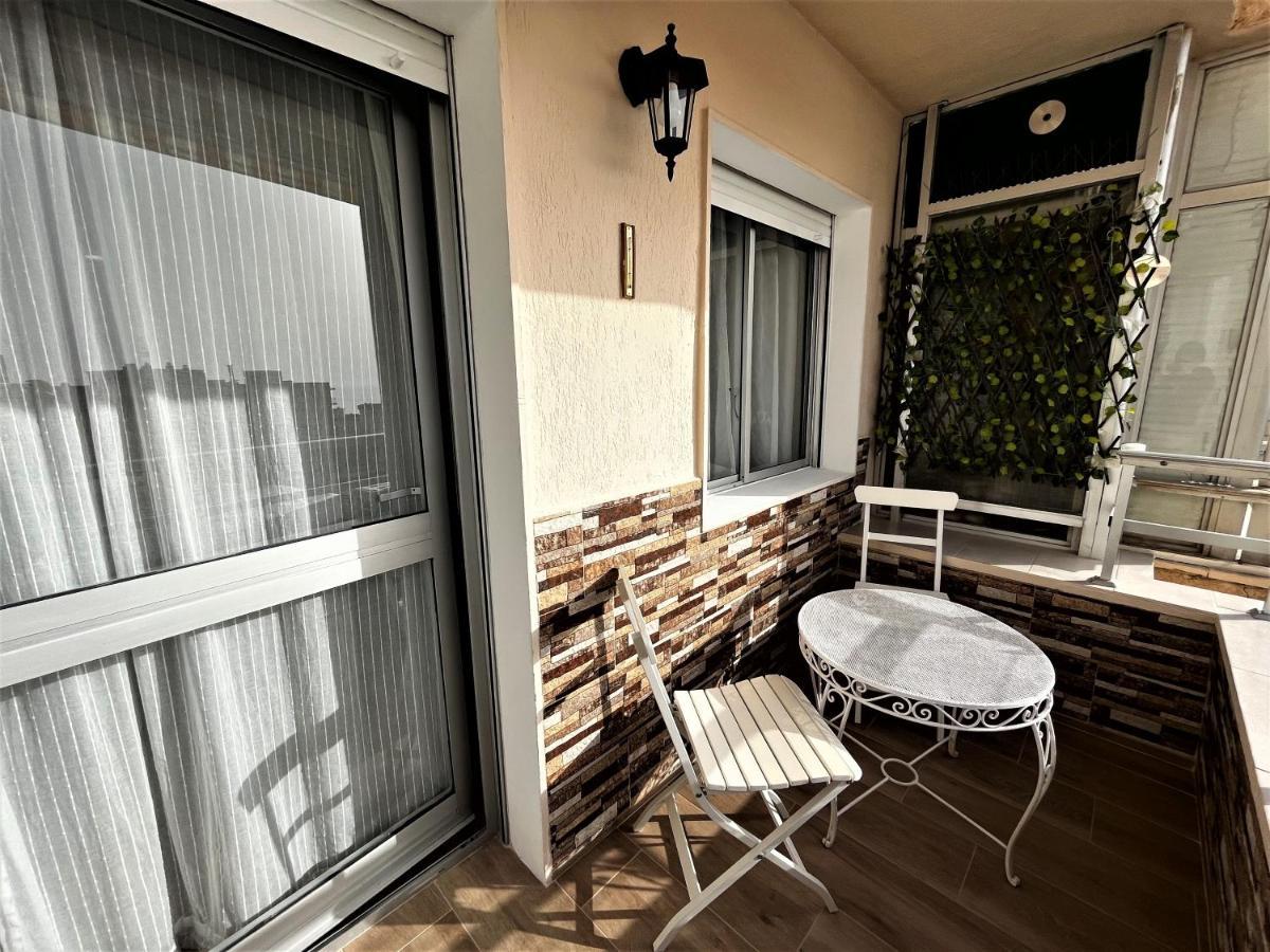 Ver7 - Estudio, Wifi, Fire Stick Amazon, Terraza, Vistas Al Mar, Piscina Torremolinos Ngoại thất bức ảnh