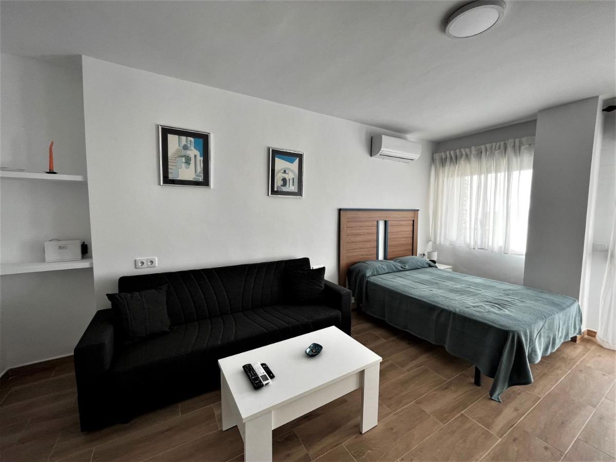 Ver7 - Estudio, Wifi, Fire Stick Amazon, Terraza, Vistas Al Mar, Piscina Torremolinos Ngoại thất bức ảnh