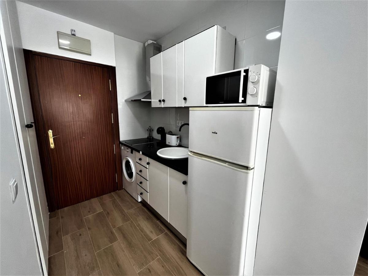 Ver7 - Estudio, Wifi, Fire Stick Amazon, Terraza, Vistas Al Mar, Piscina Torremolinos Ngoại thất bức ảnh